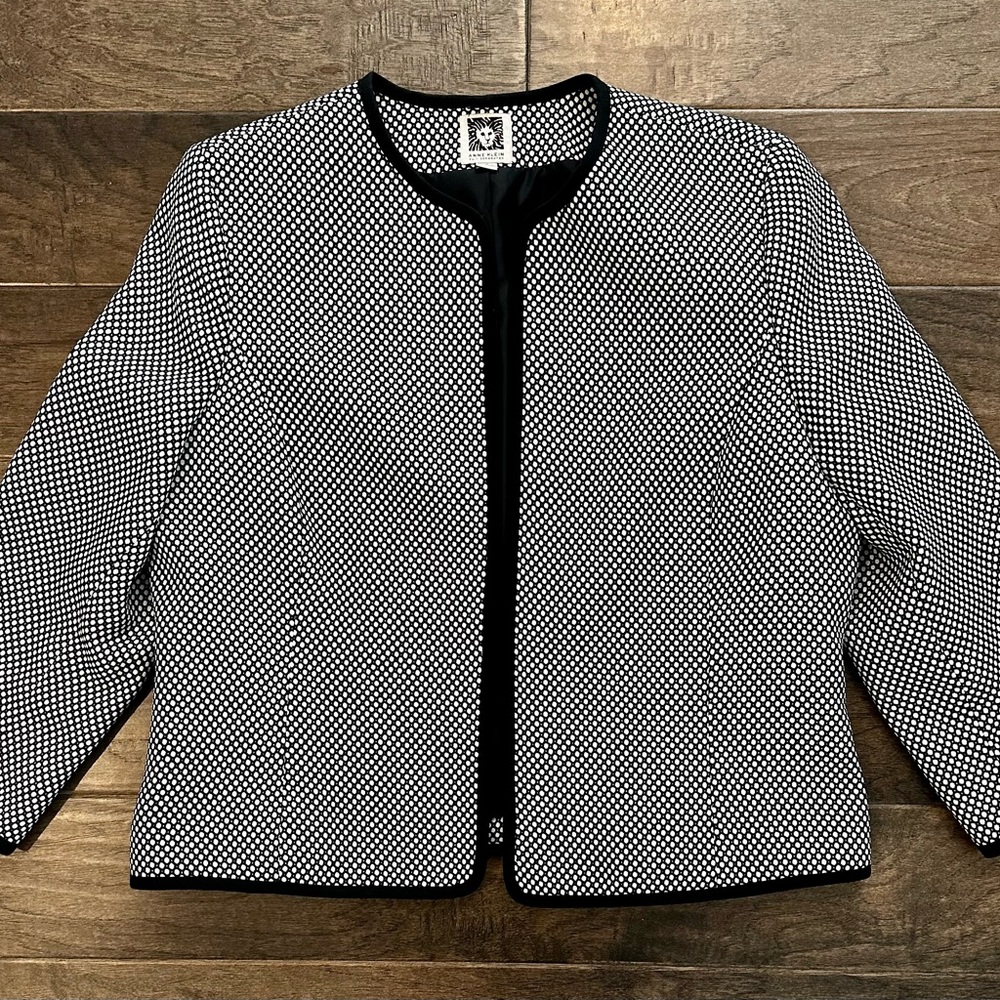 Anne Klein Black & White Open Front Blazer
